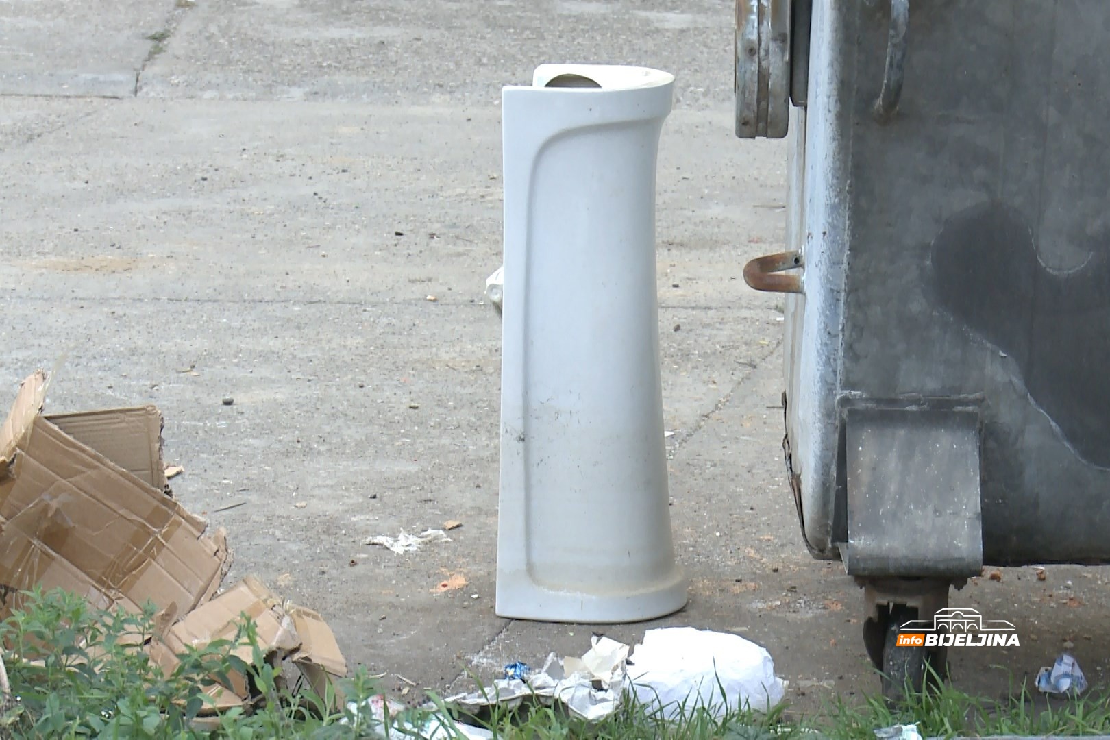 U Bijeljini završeni besplatno odlaganje starih stolica, kreveta, tepiha: Koliko plaćate ako ste propustili oktobarski rok?