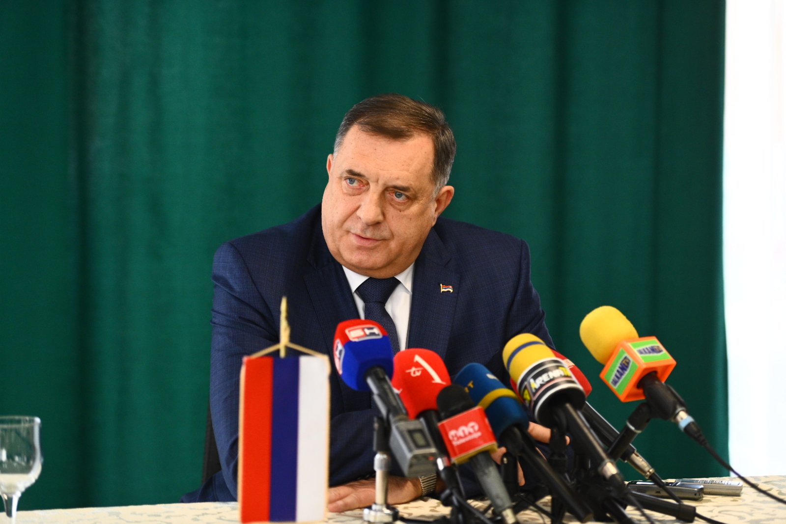 Dodik pozvao parlamentarne stranke na nivou BiH na sastanak
