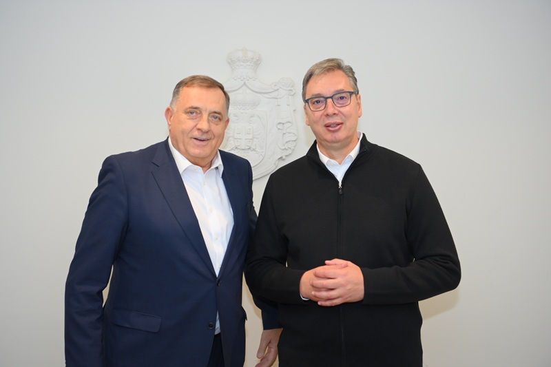 Vučić sa Dodikom: Hvala za sve ove godine što smo se borili za Srbiju i Srpsku