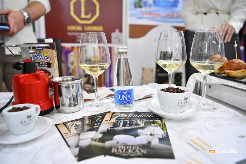 U Bijeljini počeo Sajam turizma i gastrokulture: Pred posjetiocima oko 70 štandova, ulaz besplatan (FOTO)