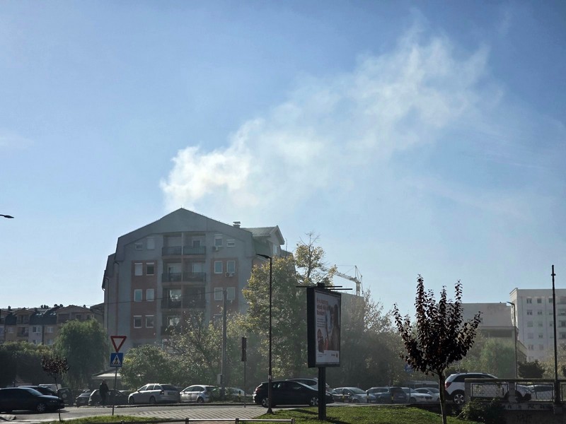 Mještani bijeljinskog naselja Dašnica u problemima: “Gušimo se u dimu” (FOTO)