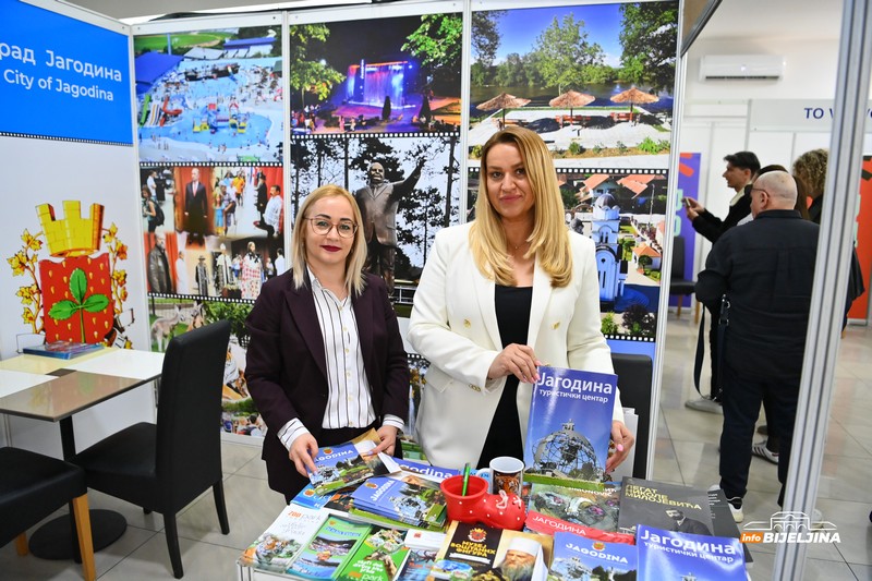 U Bijeljini počeo Sajam turizma i gastrokulture: Pred posjetiocima oko 70 štandova, ulaz besplatan (FOTO)