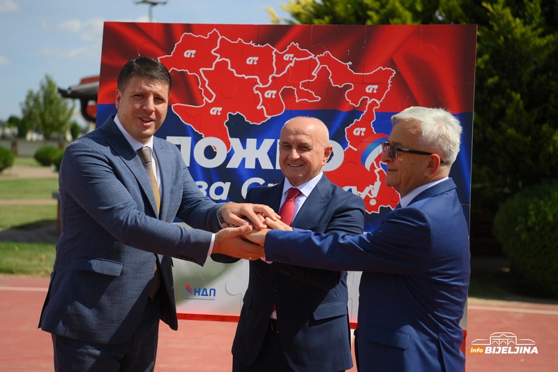 Socijalistička partija i koalicioni partneri počeli kampanju iz Semberije (FOTO)