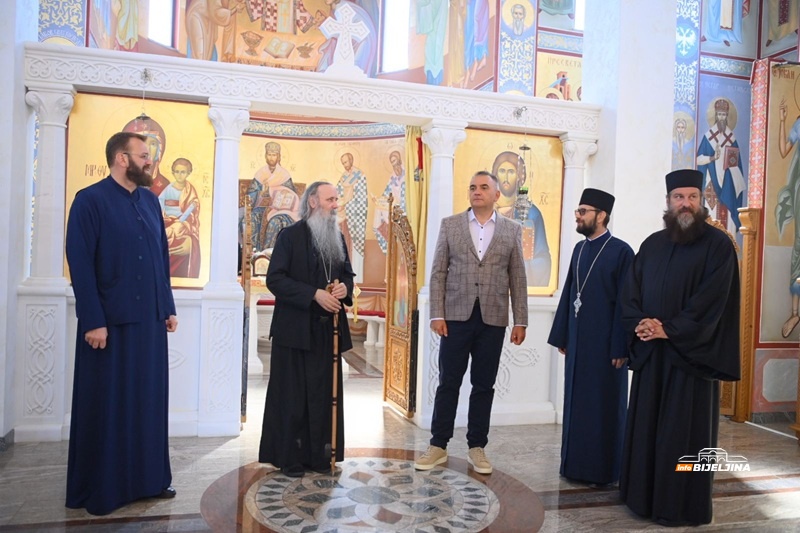 Mitropolit Fotije nakon sastanka sa Minićem: Bijeljina dobija autentičnu repliku hilandarske crkve, to je jedinstven projekat