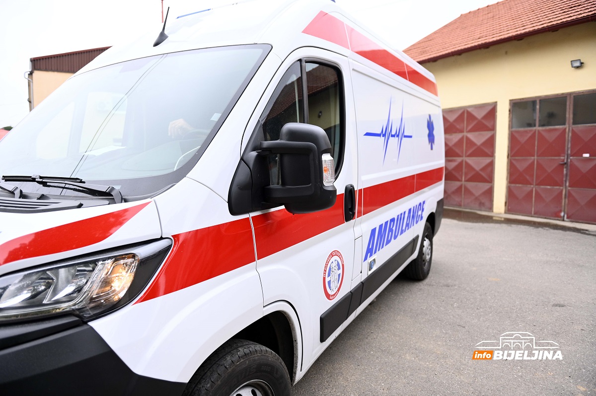 Bijeljina: Dovezen u bolnicu sa prostrelnom ranom na glavi