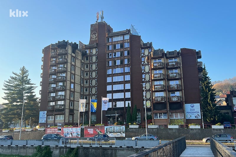 Još jedna žrtva tragedije u Tuzli, štićenik Doma penzionera preminuo u bolnici