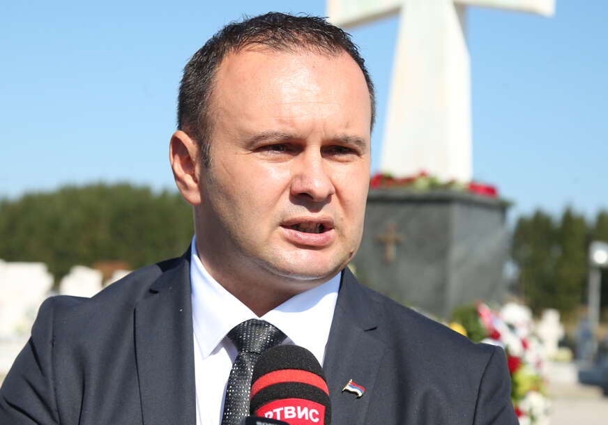 Ćosić žestoko odgovorio Eleku: