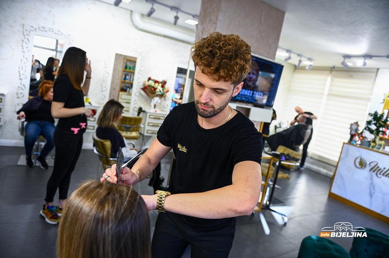 Braća Milan i Miloš Grbić, poznati bijeljinski frizeri: Uspjeh je osmijeh na licu svakog klijenta (FOTO)