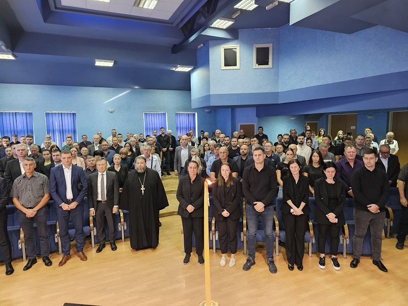 Dirljiv ispraćaj profesora Đoke Simića: Život posvetio zavičaju