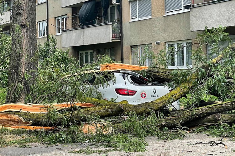Nevrijeme odnijelo jedan život u BiH: Poginuo muškarac u Bihaću