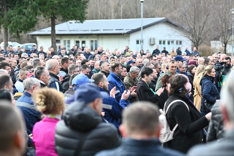Protest u Ugljeviku: Radnici poručili da ne žele bogaćenje trećih lica na ležištu uglja Istok 2