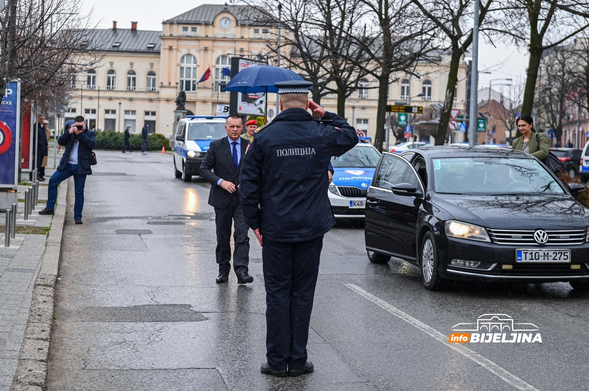 Lukač u posjeti Bijeljini: Moramo da ulažemo u Policiju i našu bezbjednost (FOTO)
