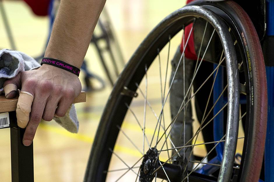 Fond RS nudi 20.000 KM subvencije za zapošljavanje mladih osoba sa invaliditetom