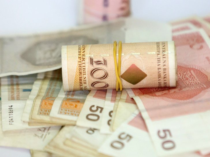 Građani Srpske mogu zaraditi i do četiri puta više nego u banci: Počela prodaja štednih obveznica