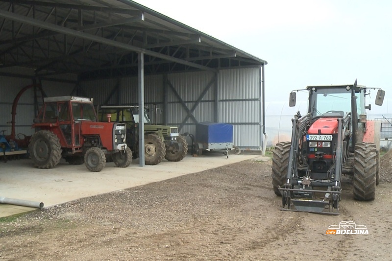 Porodica iz Lopara pokazuje da selo ima budućnost: 
