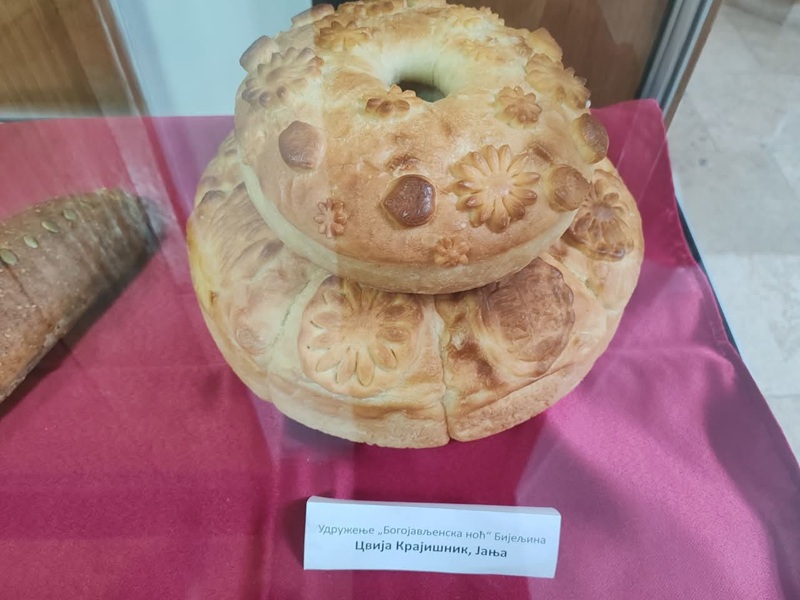 Bijeljina prvi put domaćin „Festivala česnica“, stižu brojni izlagači (FOTO)