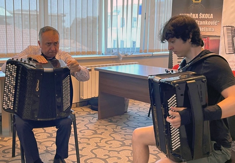 Bijeljina postaje regionalni centar harmonike: Šiškin i mladi talenti na Ljetnoj školi i Artist festu