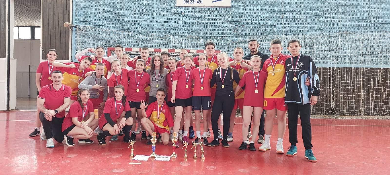 Zvornik: Dva zlata za Bijeljince na regionalnom takmičenju osnovnih škola u rukometu