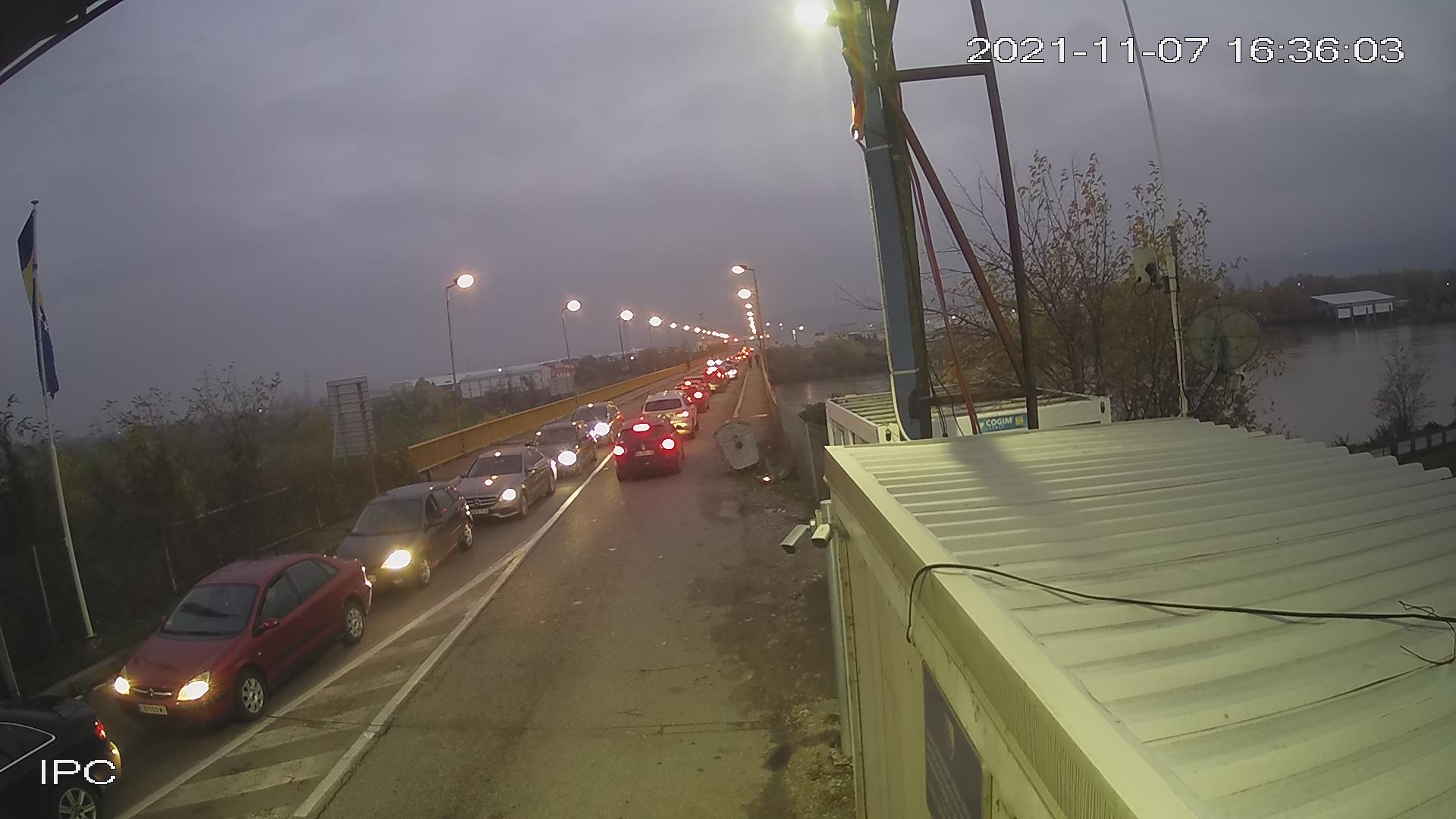 Vozači naoružajte se strpljenjem: Pojačan saobraćaj na ovim graničnim prelazima u BiH