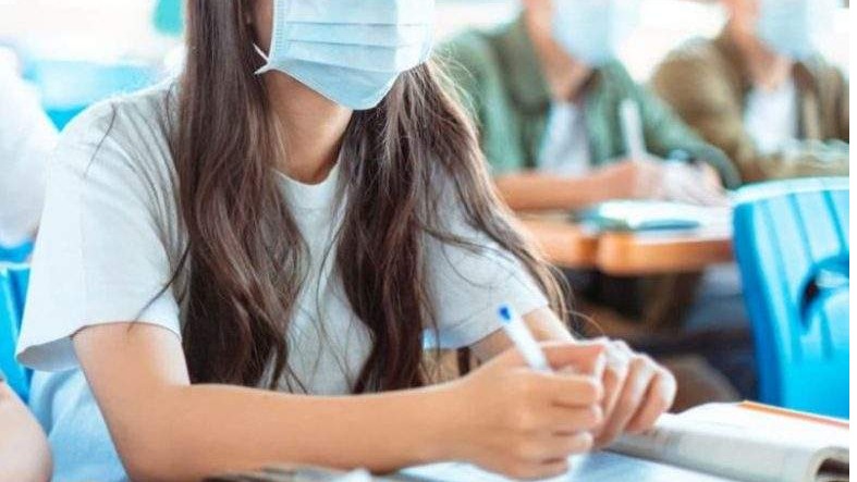 U Srbiji za sedam dana skoro 5.000 zarazenih đaka