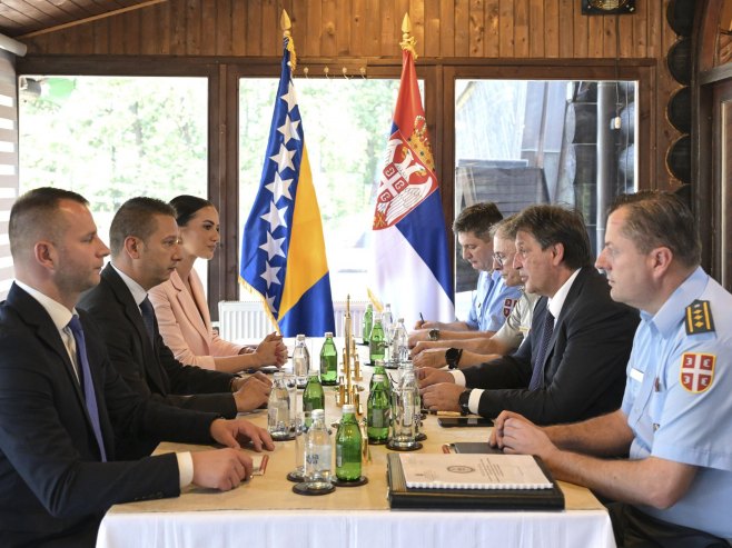 Gašić i Goganović razgovarali o razvoju saradnje Srbije i BiH u oblasti odbrane