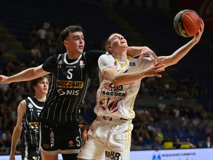 Srpski košarkaš priveden jer je dizao tri prsta