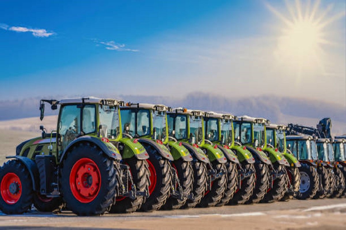 Pola miliona evra štete u jednoj noći: Ukradeni traktori i druge mašine