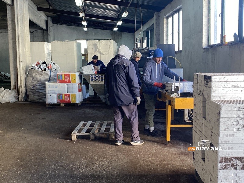 Počela sjetva duvana u Semberiji, poznata i otkupna cijena: “Dnevnice sve veće, teško naći radnike” (FOTO)