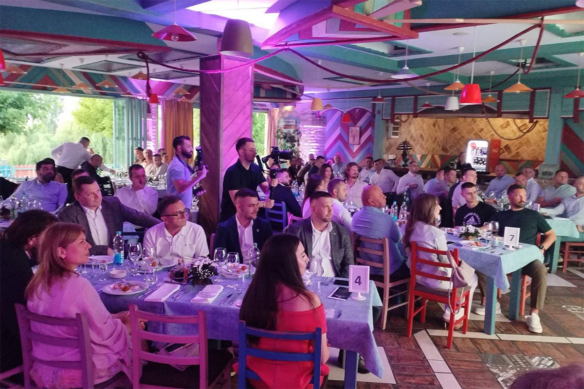 Donatorsko veče u Bijeljini: Skupljali pomoć porodici Mitrović