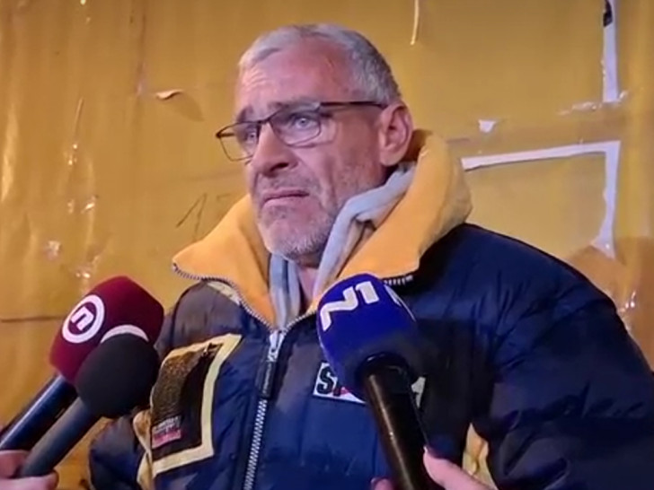 Milomir Jaćimović prekinuo štrajk glađu, ostaje ispred Pokrajinske vlade