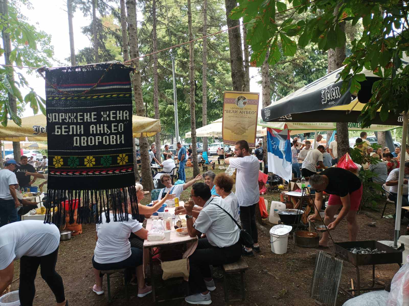 Bijeljina: Šezdeset ekipa nadmetalo se u spremanju kotlića (FOTO)