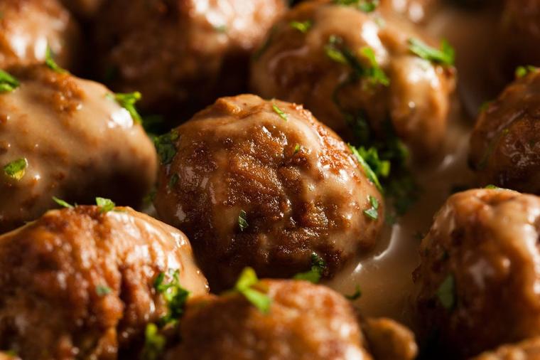 RUČAK ZA DANAS: Ćufte i špagete! 