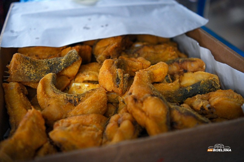 Počeo božićni post: Provjerili smo cijene ribe u Bijeljini (FOTO)