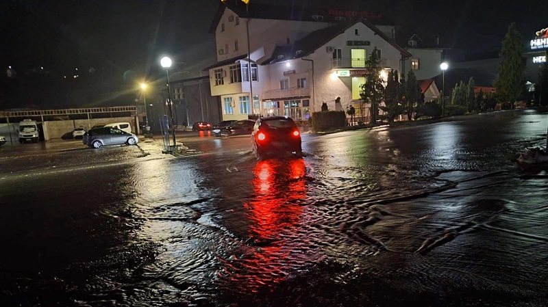 Popvlave u Bugojnu, ugrožene kuće /FOTO/