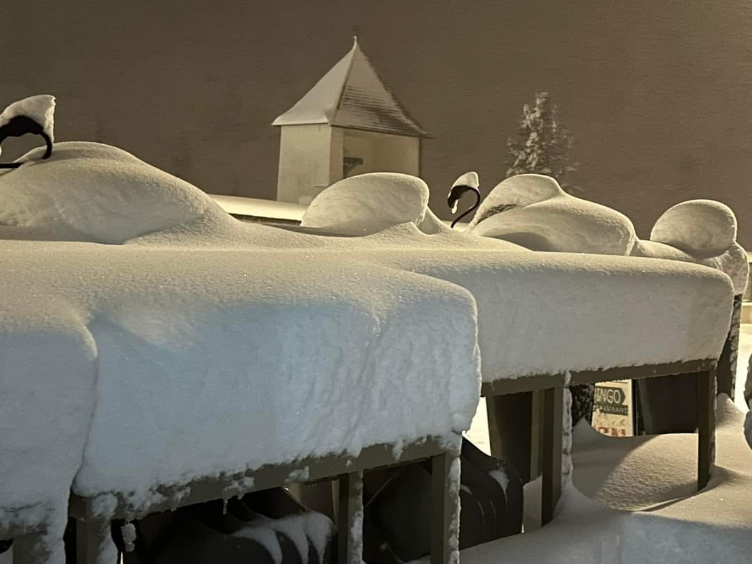 Snijeg i dalje intenzivno pada u Alpima, Hrvatskoj prijeti kataklizma