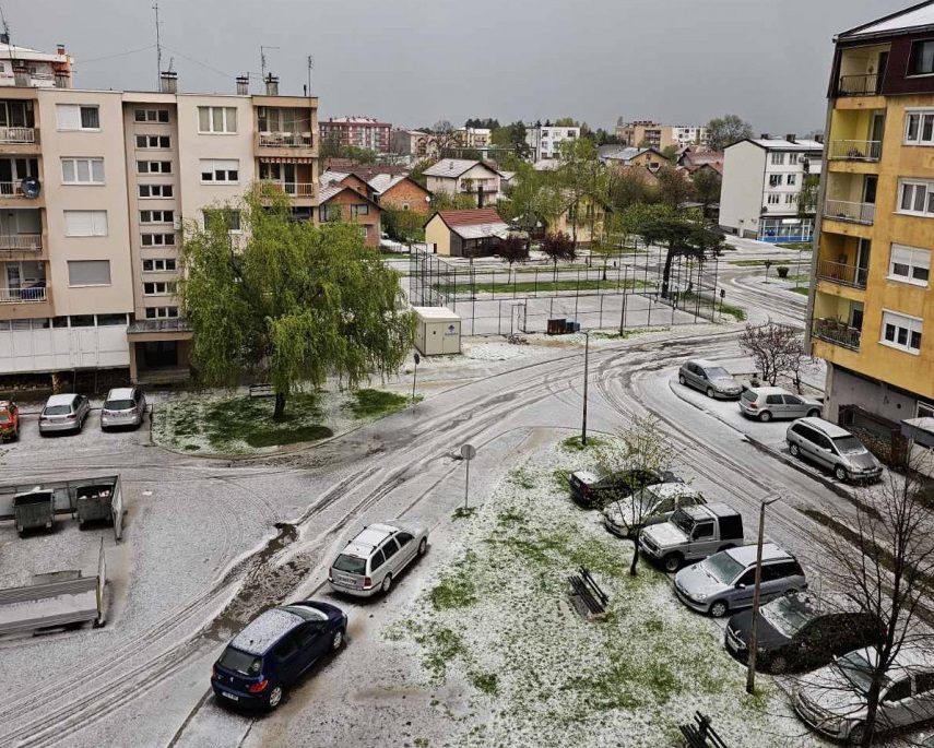 Nevrijeme i grad pogodili Kostajnicu i Modriču (FOTO)
