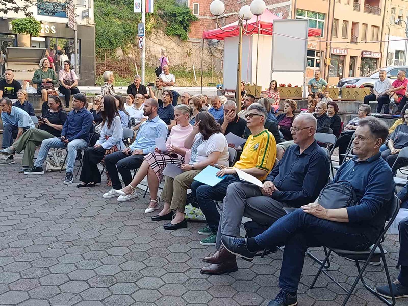 Završen festival „Kriva Drina“: Mirjani Ranđelović i Bratislavu Kostadinoviću glavne nagrade /FOTO/