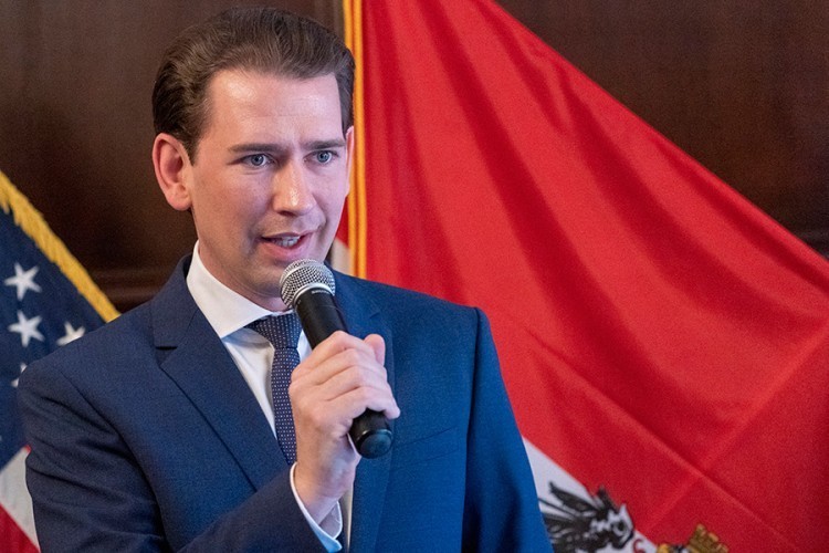 Kurcov sin dobio ime Konstantin