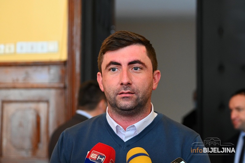 Ustavni sud odbacio Petrovićeve prijedloge o ocjeni ustavnosti odluka o opozivu