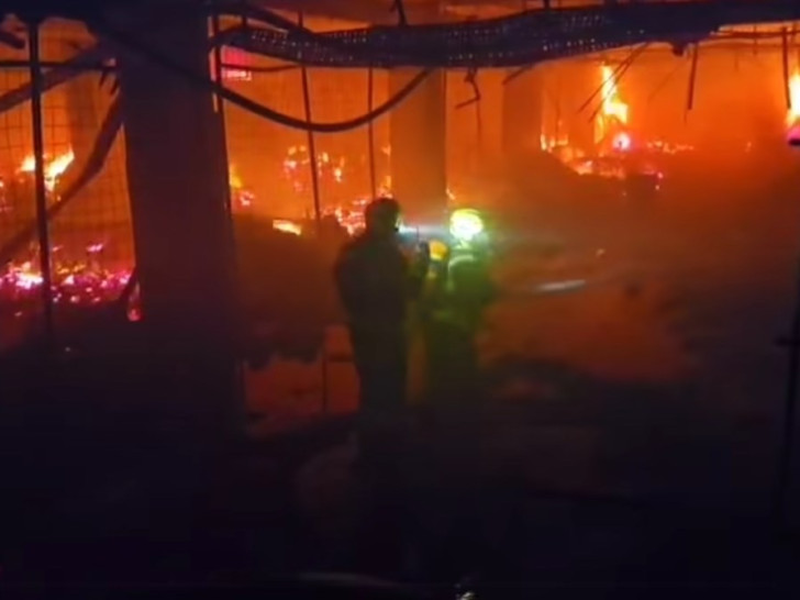 Zagreb u dimu: Veliki požar kod Univerzitetske bolnice, 140 vatrogasaca na terenu /VIDEO/