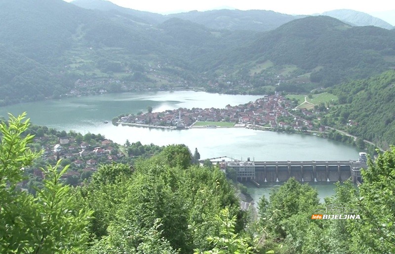 Zvornik sve popularnija turistička destinacija, u planu jedinstvena vožnja jezerom: Šta je turistima najzanimljivije? (FOTO)