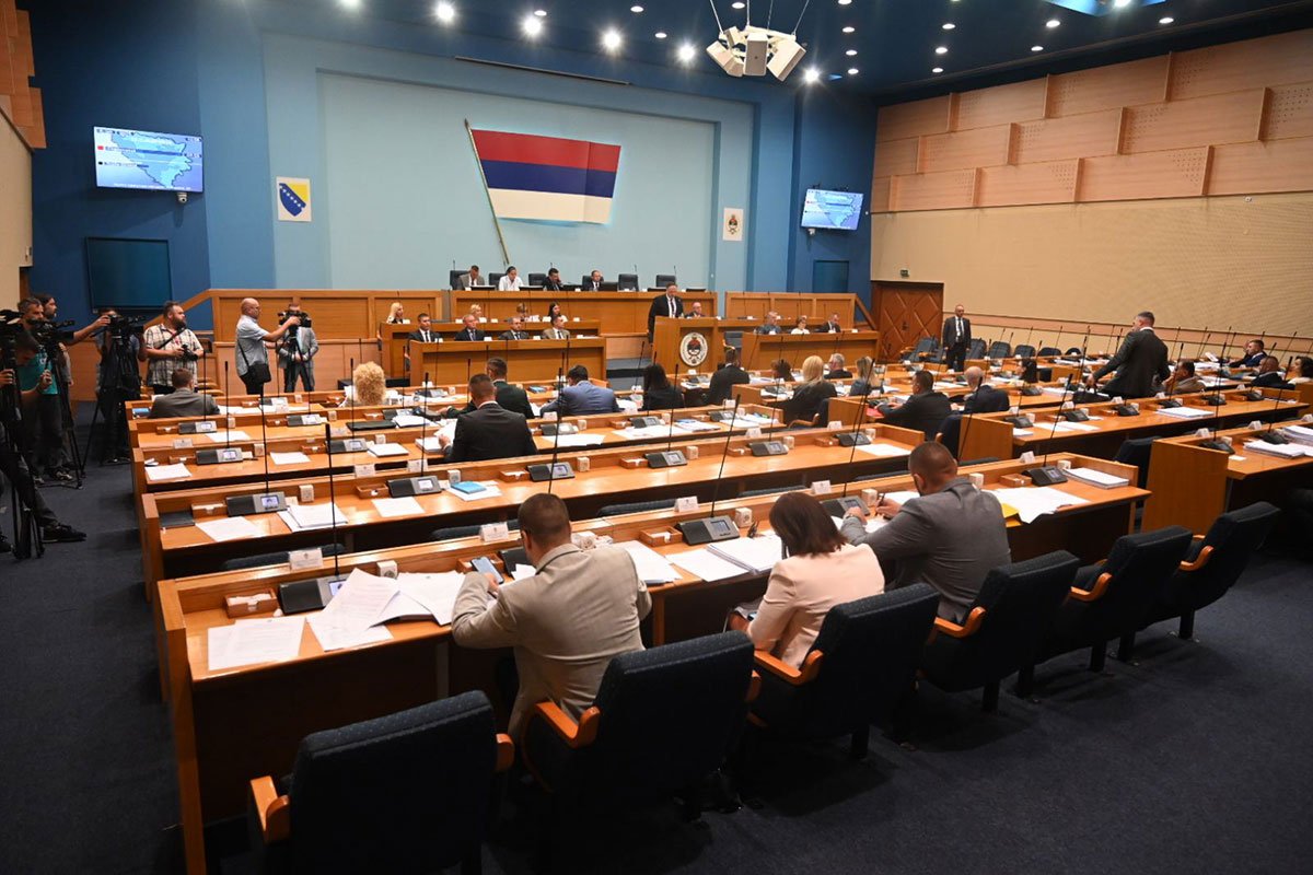 Šta kažu narodni poslanici - Da li bi se testirali na drogu?