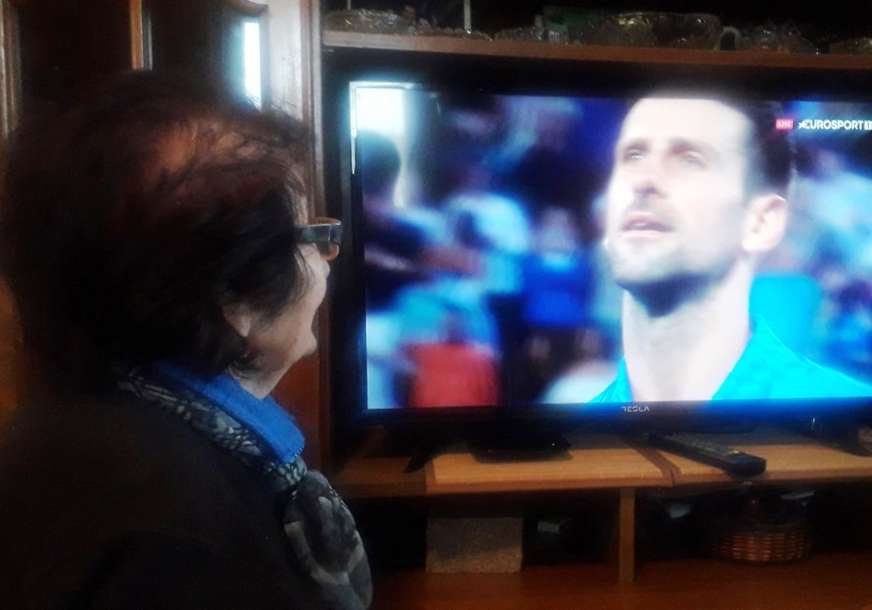 Podrška Noletu od najstarije Prijedorčanke: Mara Kragulj (103) šljivovicom nazdravila Đokoviću, pa otkrila najveću želju