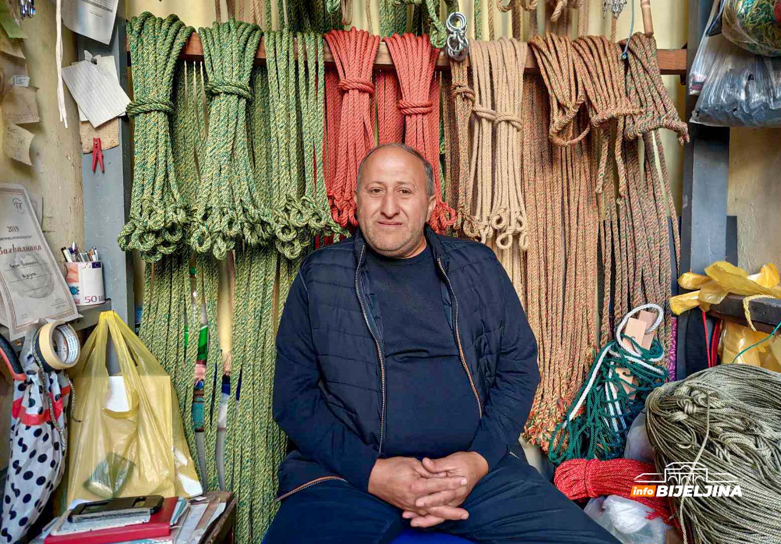 Selim Šabanović drži jedinu užarsku radnju u Bijeljini: “Pauk iz Semberije” od sedme godine čuva očev zanat