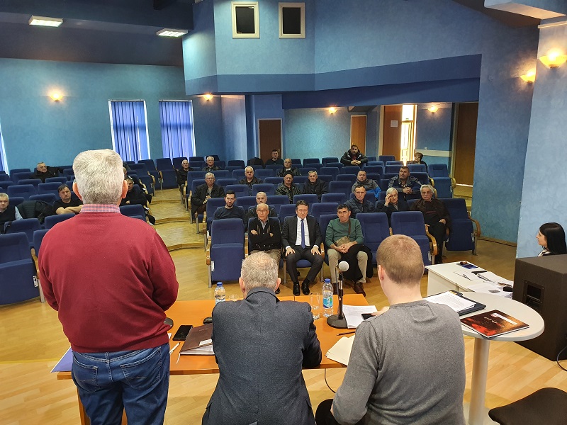 Ugljevik: Održana Skupština pčelara