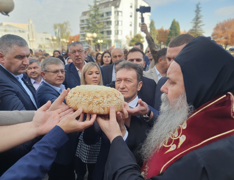 Episkop Fotije poželio da opština Ugljevik napreduje u svakom smislu, Proslavljena krsna slava Sveta Petka Paraskeva