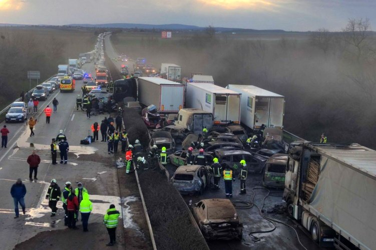 Lančani sudar 42 vozila kod Budimpešte: Automobili izgorjeli, desetine povrijeđenih (FOTO, VIDEO)