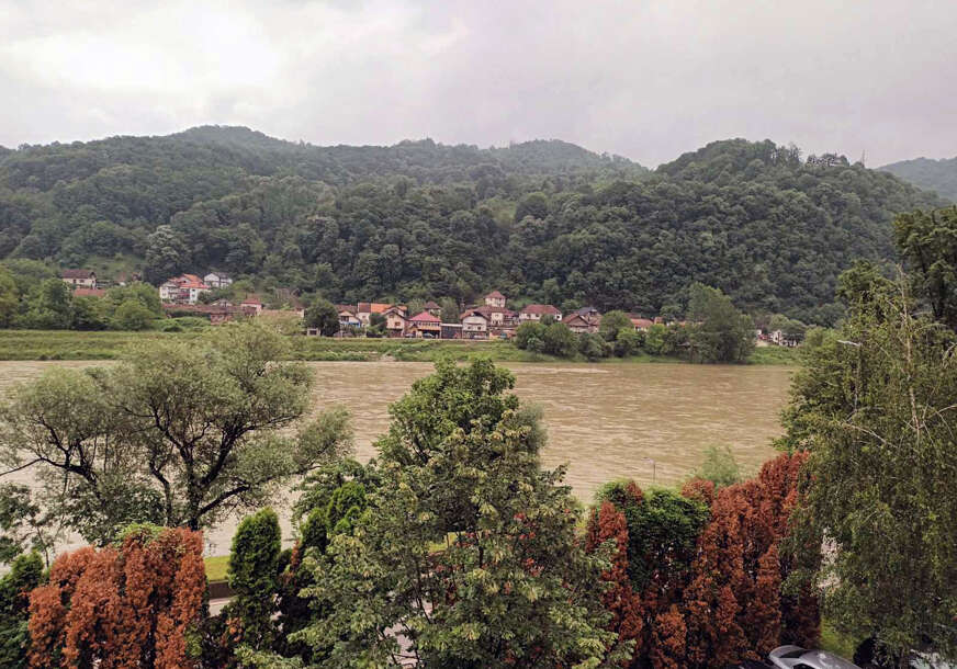 POPLAVA U ZVORNIKU Voda ušla u dvadesetak kuća