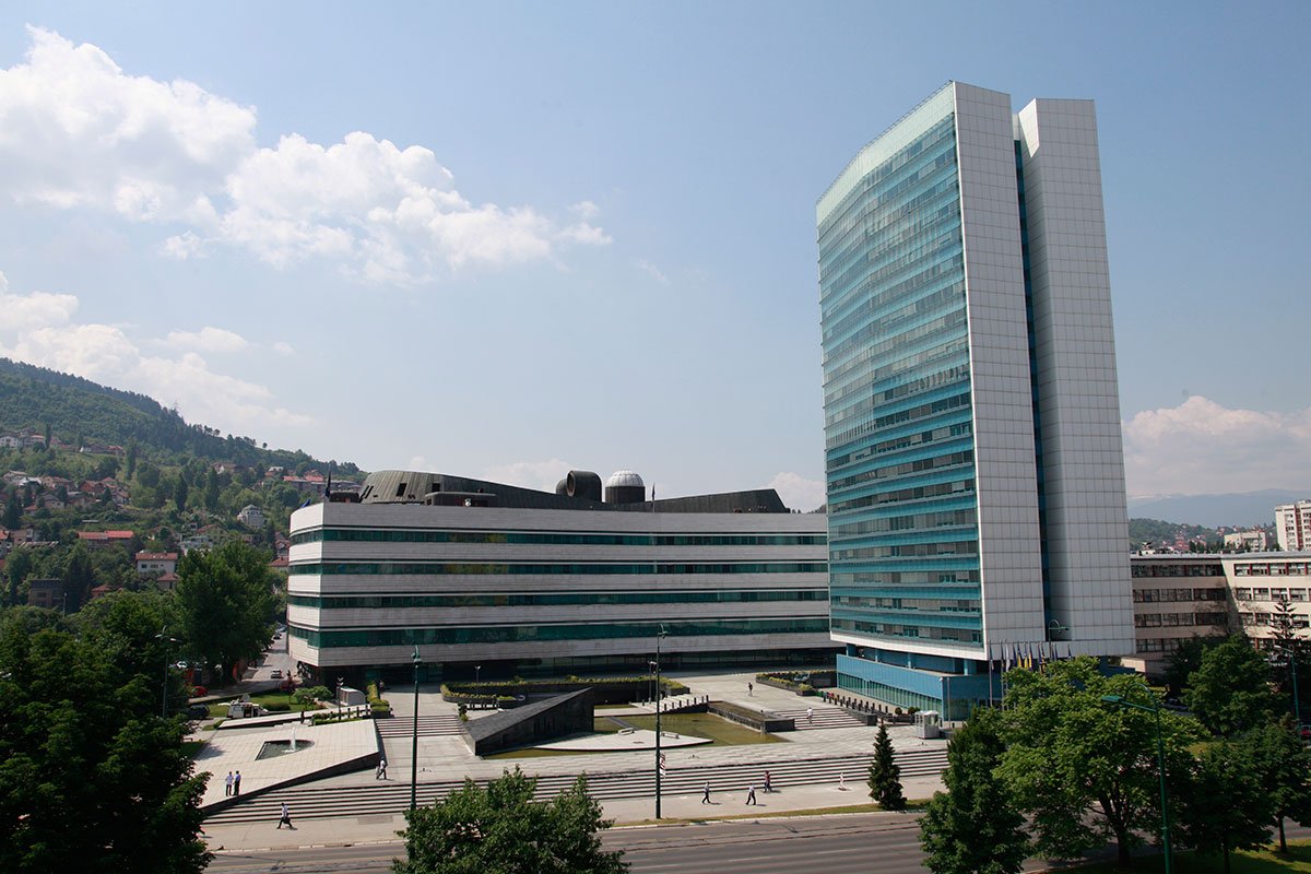 Raste pritisak na Šmita, projekti u FBiH blokirani zbog