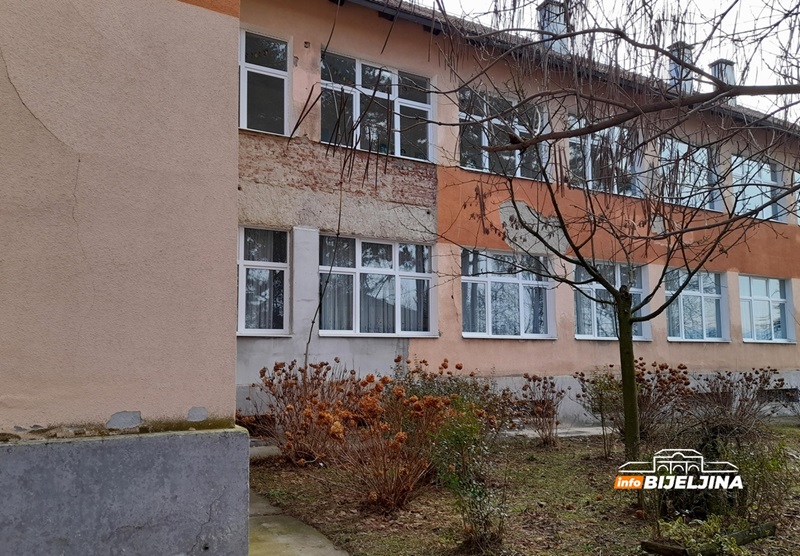 Ministarstva prosvete i kulture RS: Sve škole u Srpskoj trebalo bi da imaju elektronske sigurnosne brava do 10. februara